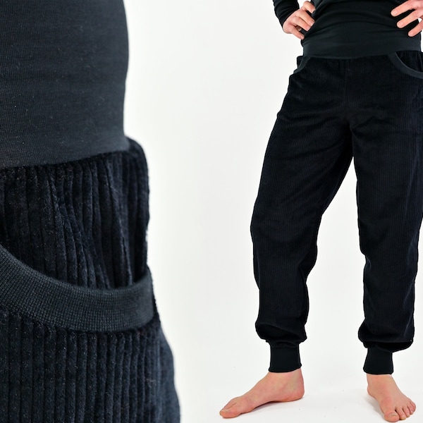 Cordhose schwarz mit schwarzen Bündchen unisex