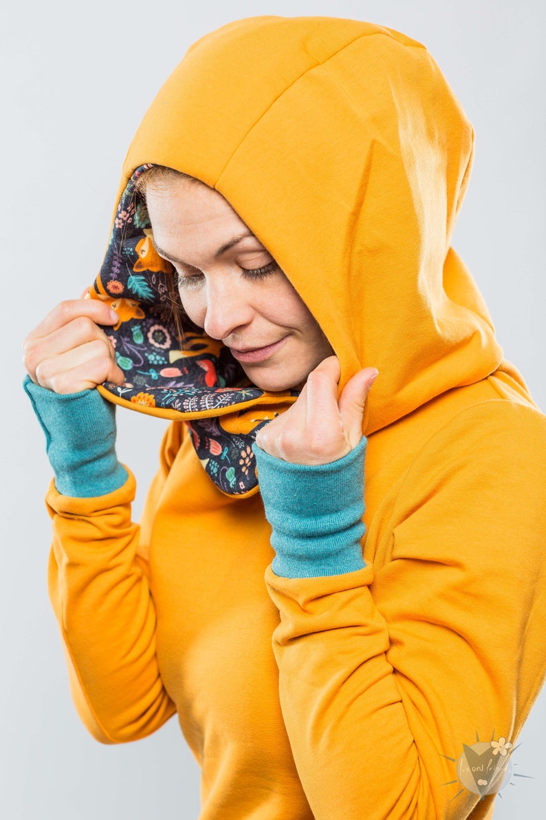 gemütlicher Frauen-Kapuzenpulli, vorteilhaft körperbetont, mit Taschen, aus Öko-Sweat, kuscheliger Damen-Hoodie, S-XL, gelb, Mohn-Fuchs Bild 1