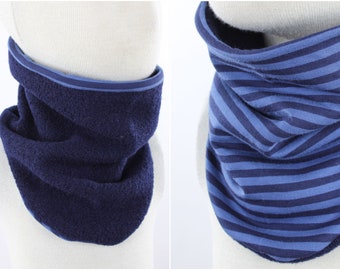 Reversible wool walk scarf in navy blue with stripes