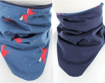 Reversible slip scarf red horses blue