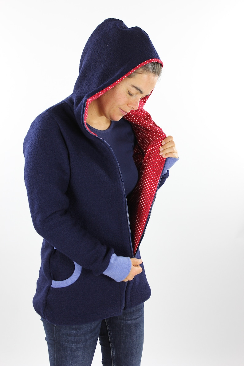 Women/'s wool walk jacket navy blue with dots on red
