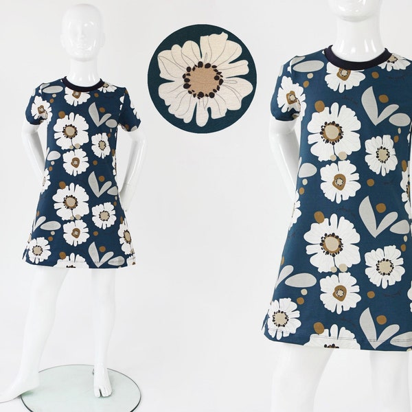 Kinder-Shirtkleid dunkelblau mit großen weißen Blumen