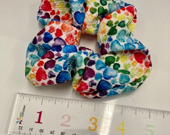 Rainbow hearts pride knit scrunchie