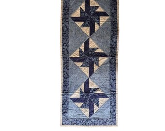 EUC Handmade reversible quilt runner fall/winter motif