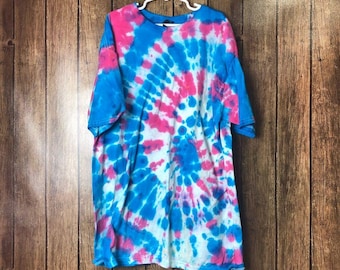 NEW Youth XL Tie Dye Shirt Never Worn pink/blue
