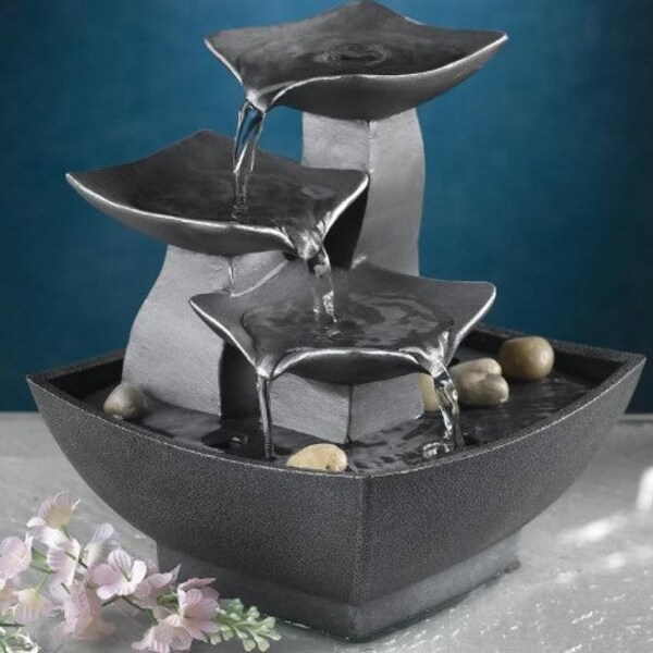 Modern Leaf Tabletop Fountain