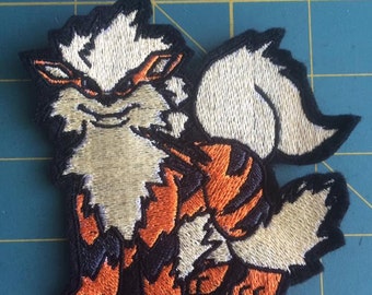 Écusson thermocollant de 10 cm (4 po.) inspiré des arcanes Pokémon