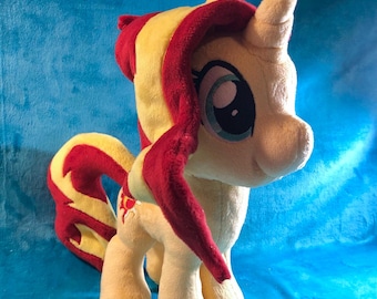 Peluche de peluche hecho a mano de 12