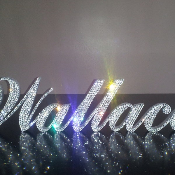 Aangepaste Swarovski Crystal uw eerste of "Achternaam" ZES LETTERS 4" hoog staand trouwbord, strassnaam, bling kwekerij naamborden