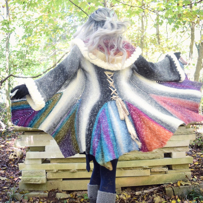 Amazing Hooded Eye Operation Background Art