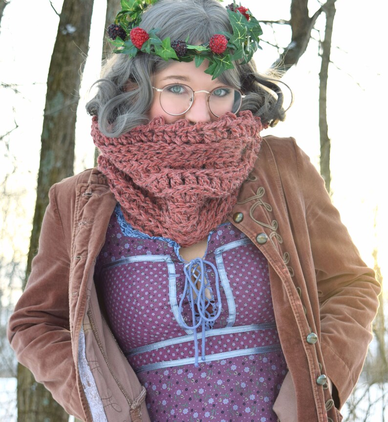 Crochet PATTERN: Babushka Cowl / Convertable Cowl / Poncho with Hood / Super Bulky Weight Yarn Pattern Instant Download Digital PDF image 6