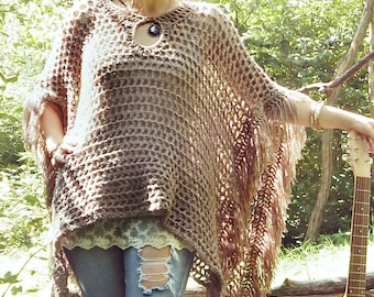 Crochet PATTERN: Freewheelin&#39; Poncho / Keyhole Collar Fringed Poncho / Easy Crochet Pattern / Instant Download PDF