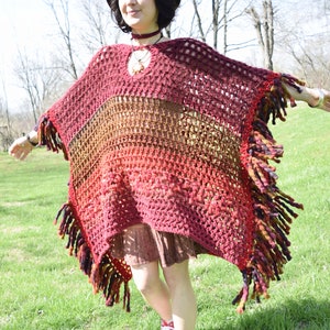 Crochet PATTERN: Freewheelin' Poncho / Keyhole Collar Fringed Poncho / Easy Crochet Pattern / Instant Download PDF image 6