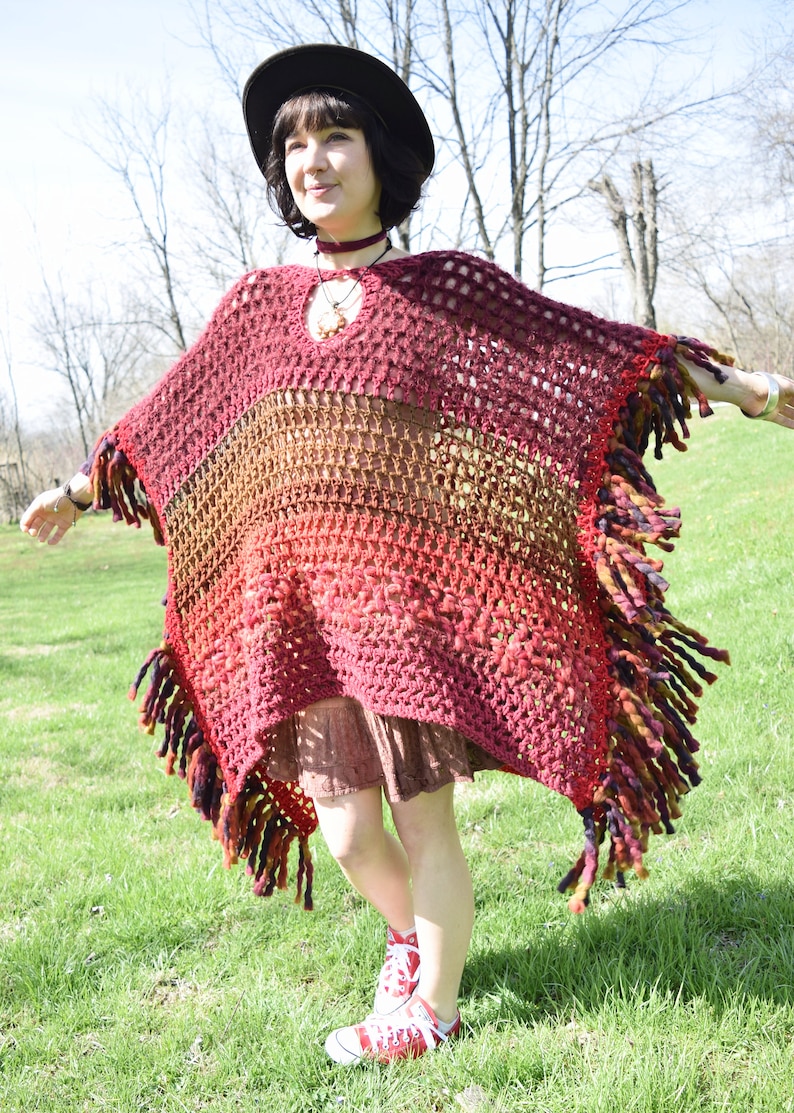 Crochet PATTERN: Freewheelin' Poncho / Keyhole Collar Fringed Poncho / Easy Crochet Pattern / Instant Download PDF image 6