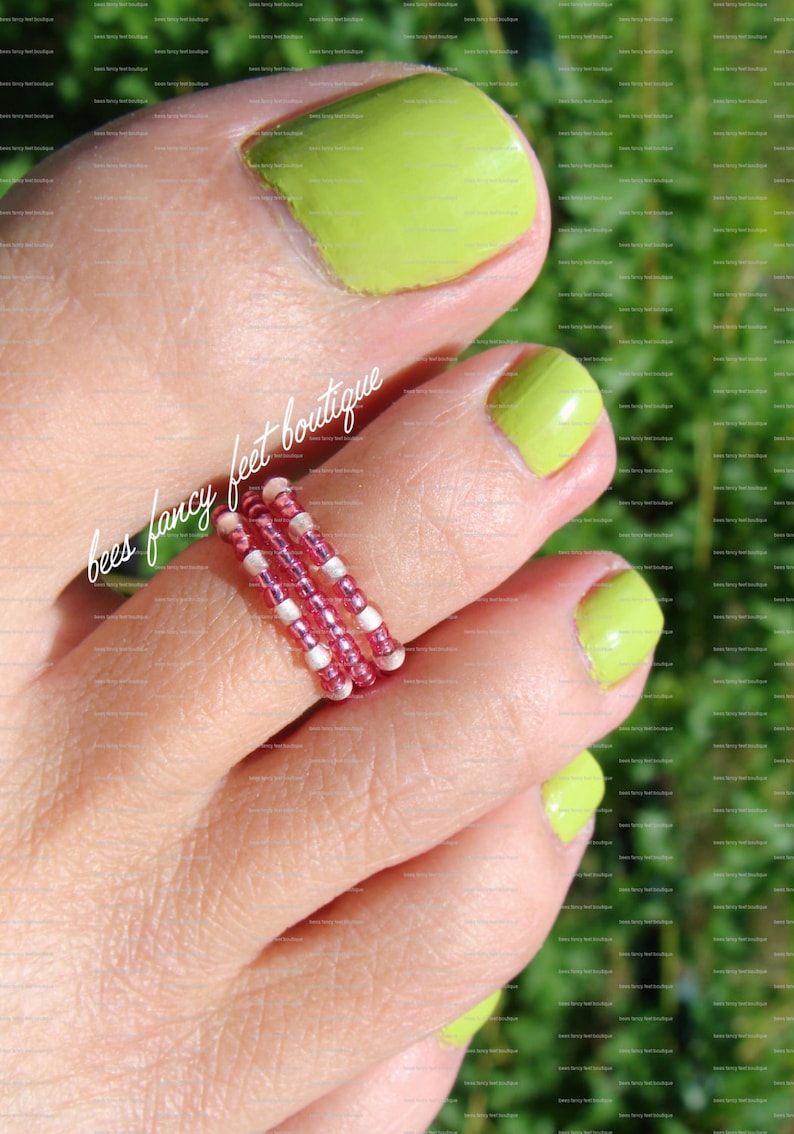Stacking Toe Ring Tribal Toe Ring Mauve Beaded Toe Ring Stretch Bead Toe Ring Toe Rings Hippie Toe Ring