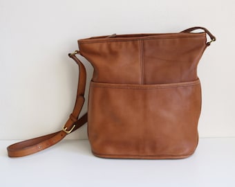 Bolso tipo cubo Coach