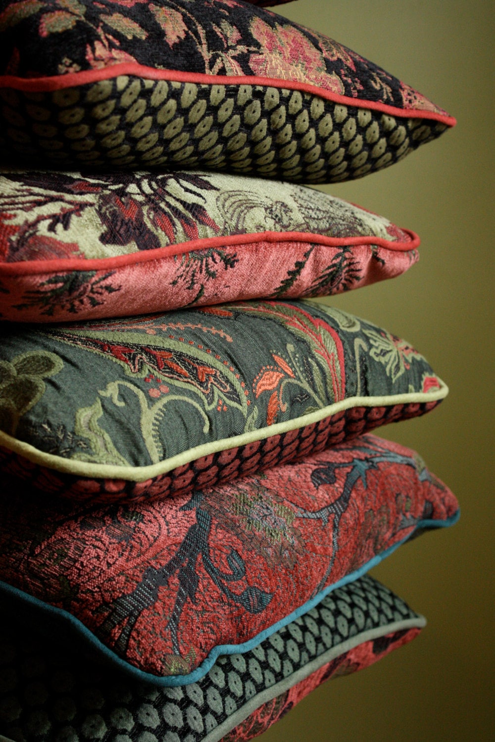 Custom Upholstery Fabric Pillow with Contrast Cording