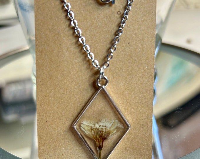 Real Pressed Flower Resin Necklace