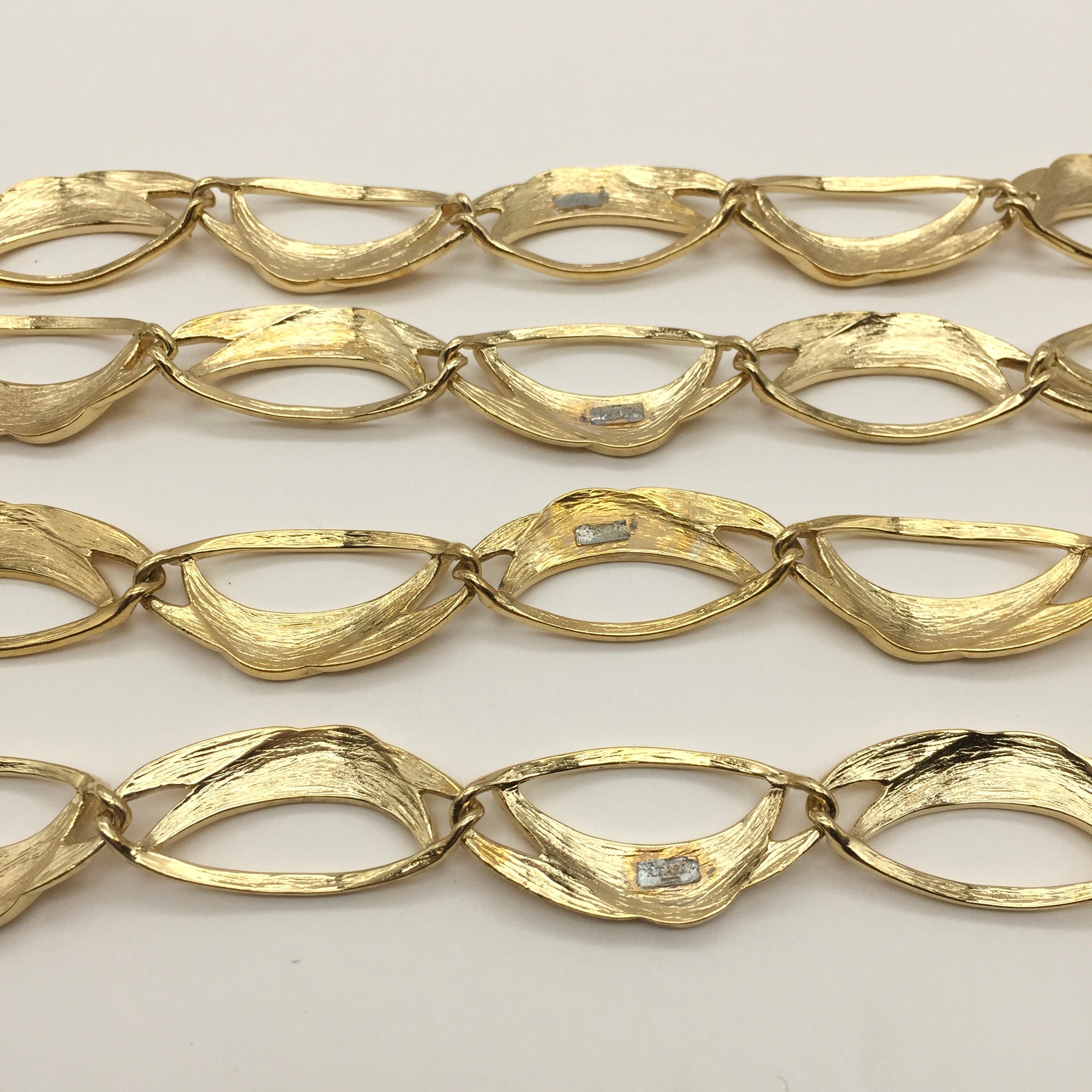 Lot De Bijoux Anciens Années 60 Plaqué Or - Bagues Et Bracelet Jonc 6,6 Cm