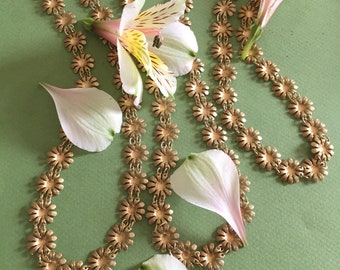 Vintage Flower Chain, Daisy Chain, Fancy Brass Chain, 14mm, 2FT