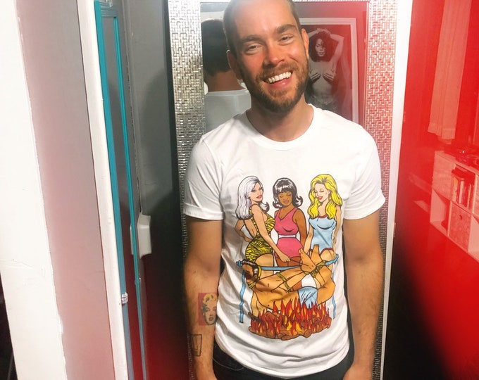 Roasting man unisex tee