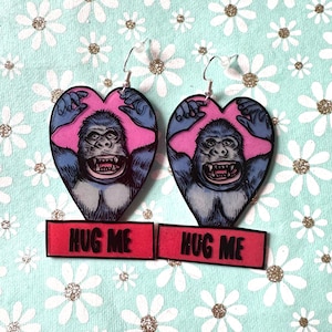 Hug me earrings