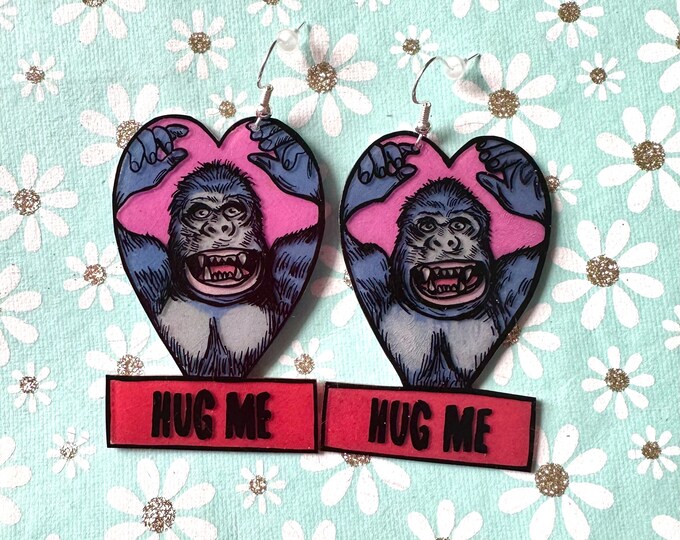 Hug me earrings