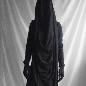 Dementian Top - Longsleeve top with a scarf hood