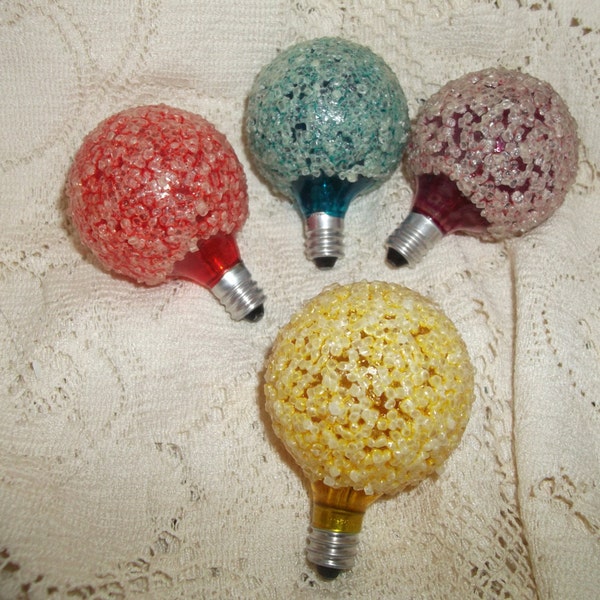 4 Vintage Lighted GE Ice Christmas Bulbs