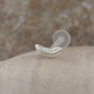 Tragus Labret Helix Bioflex Flat Back, Gold oder Silber, 16gauge Piercing