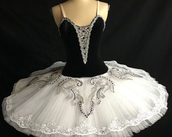 アンティーク雑貨  White Tutu . Ballet Tutu - Beautiful Classic White Swan Lake Ballet Tutu - Etsy