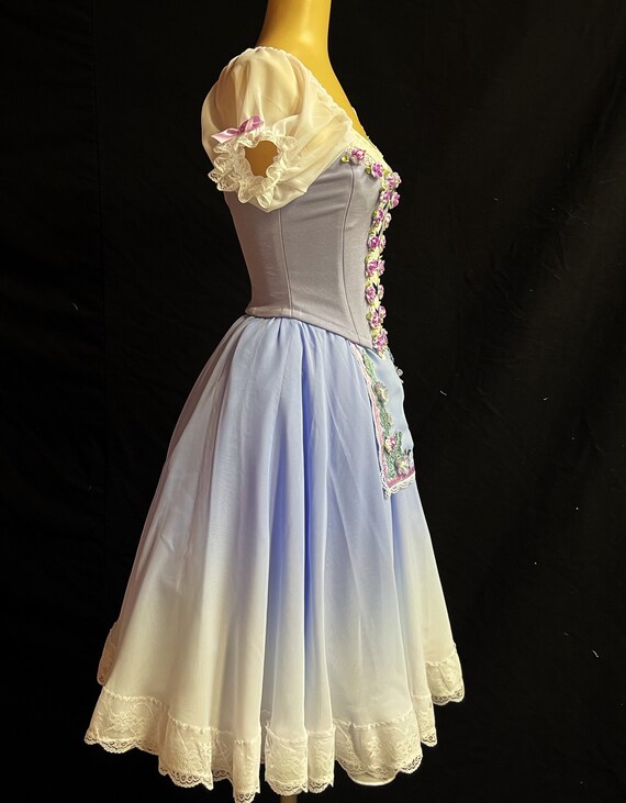 grey prom dresses Tulle A-line Sweetheart Neck With Lace, Evening Dress, MP810 Color:Tie-dye blue cotton Model Pictures Silhouette diy Ombre Blue IKEA HEMNES