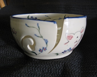 Pig Yarn Bowl for knitting or crochet --Free 2 day priority usps