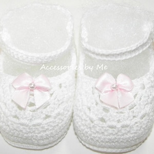 Mädchen Weiße Booties, Mary Jane Strick Booties, Taufe Weiß häkeln Booties, neue Baby Mädchen Geschenke, Neugeborene Strickschuh 0-1, weiße Booties