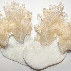 Girls Ivory Ruffle Socks, Baby Ivory Ruffle Bow Socks, Frilly Ivory Ruffle Bow Socks, Newborn Ruffle Socks, Infant Ruffle Socks, Baptism Beige Socks, 1st Birthday Cream Color Socks, 1st Birthday Girls Ruffle Socks, Ivory Ruffle Bows and Ruffle Socks