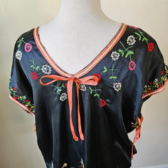 Antique Vintage 20s 30s Black Handmade Embroidere… - image 5