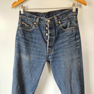 Vintage Levis 501xx Jeans Made in USA Button Fly Dark Wash Denim W28 L32 Mens