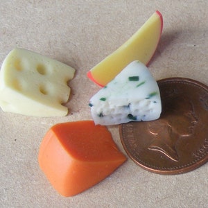 1:12 Scale 4 Handmade Mixed Cheese Slices Dolls House Miniatures Food Accessory