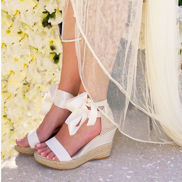 KATE Ivory Wedding Espadrille Wedges, chaussures de mariée, mariage boho, mariage à bout ouvert, chaussure de mariage de plage, boho, écru, chaussures de mariée ivoire