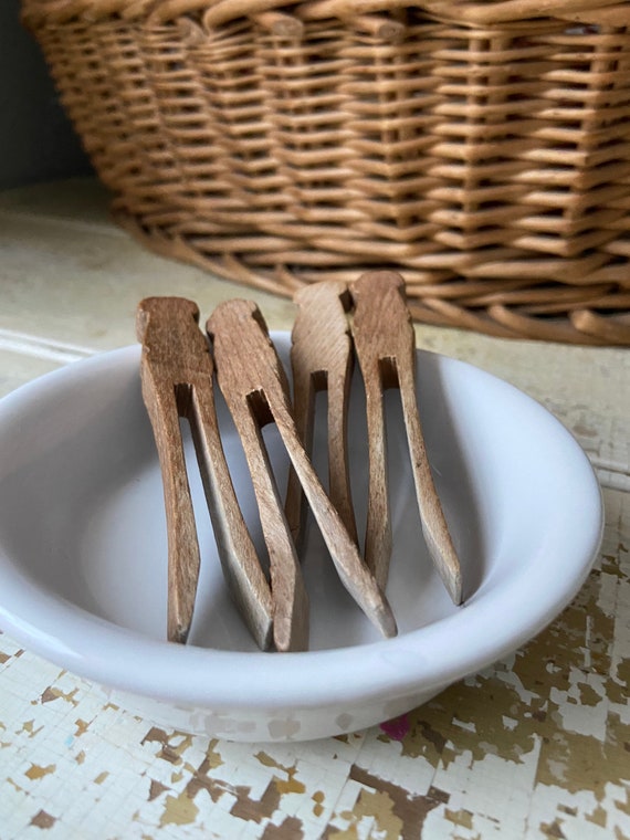 Clothing Pins - Wooden Clothes Pins