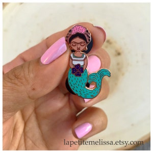 Frida Sirenita Enamel Pin image 4