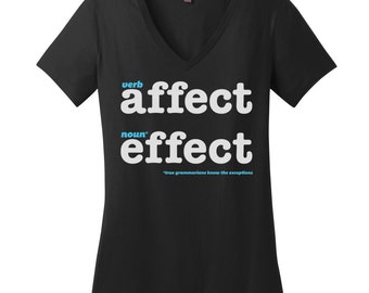 Affect vs Effect Dam T-shirts med V-ringning, nördig skjorta, grammatiknörd, redaktör, engelsklärare, gåvor