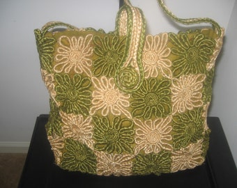 Vintage  Boho Handmade Green and Beige Straw Hand Bag and Purse