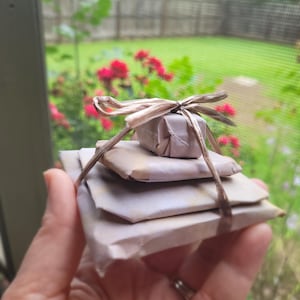 Mystery-cadeauset voor verzamelaars! Op maat samengestelde cadeauset voor de Disney Lorcana-liefhebber! Prachtig cadeau verpakt en gratis verzonden!