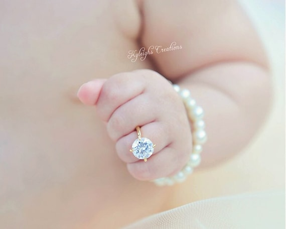 10K Engraveable Monogram Child's Kid's Baby Children's Newborn Yellow Gold  Ring, Size 2.25 | Property Room
