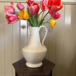 Vintage Italiaanse keramiek Virginia keramiek vaas met gevlochten handvat