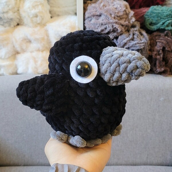 PLUSHIE: Crochet Crow Amigurumi