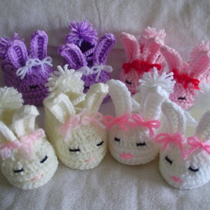 Patucos para bebé recién nacido hechos a mano en crochet (CONIE)