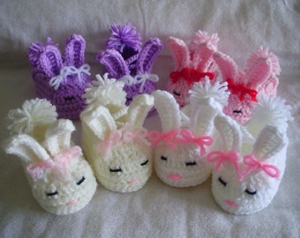 Handmade crochet newborn baby booties  (CONIE)