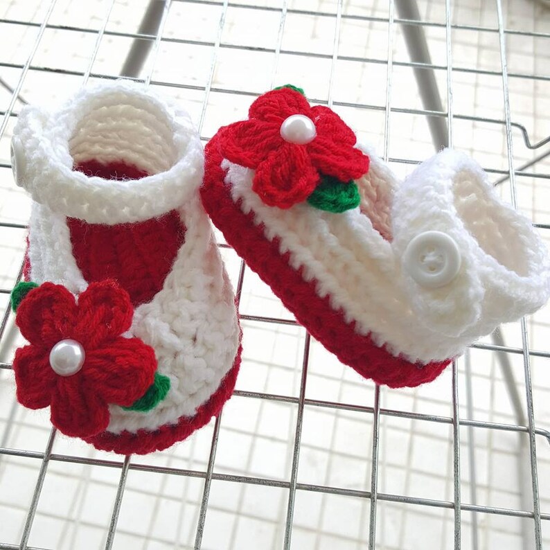 Crochet Newborn Baby Shoes Pearl. - Etsy